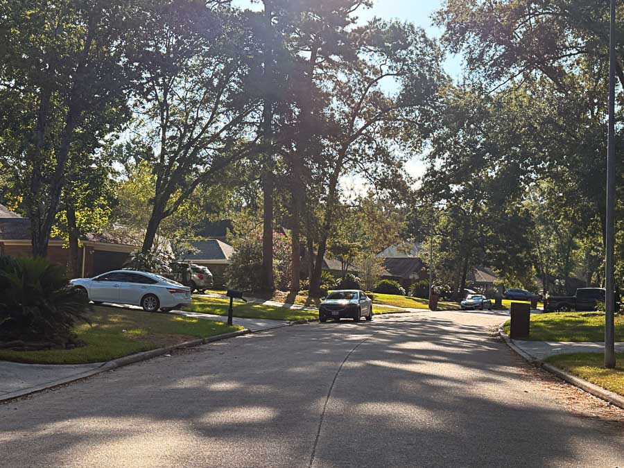 Kingwood residential homes / street, Kingwood Houston real estate