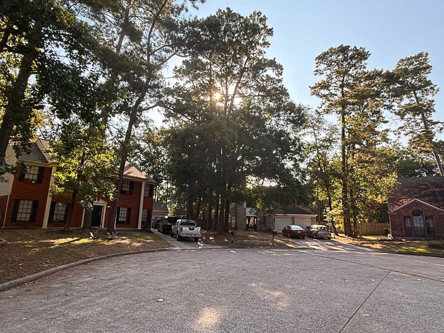 Kingwood residential homes / street, Kingwood Houston real estate